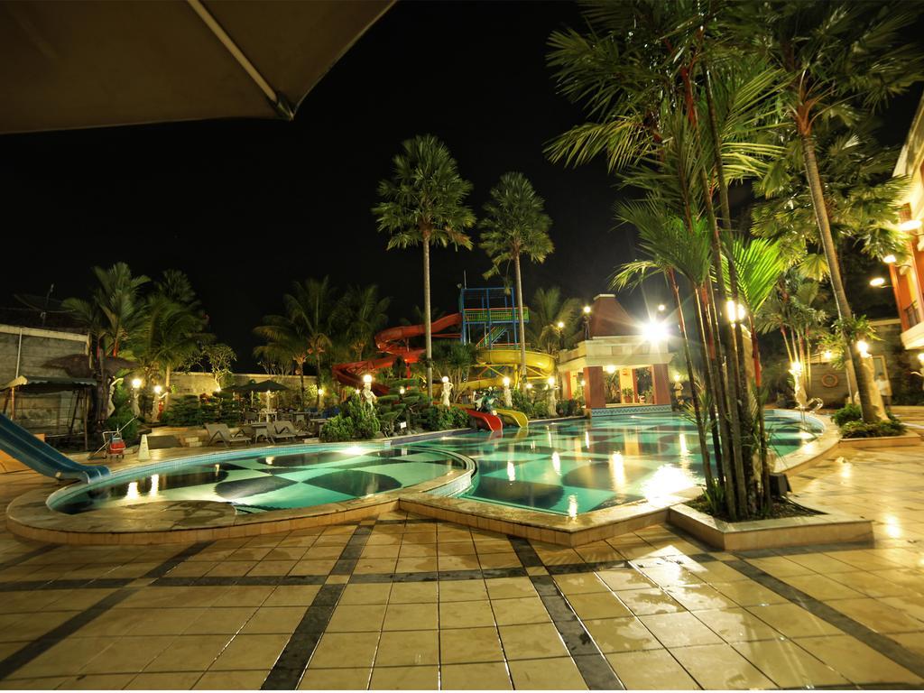 Grand Wahid Hotel Salatiga Eksteriør billede