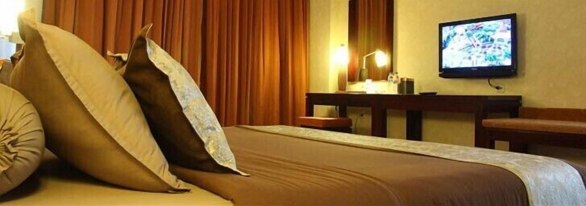 Grand Wahid Hotel Salatiga Eksteriør billede